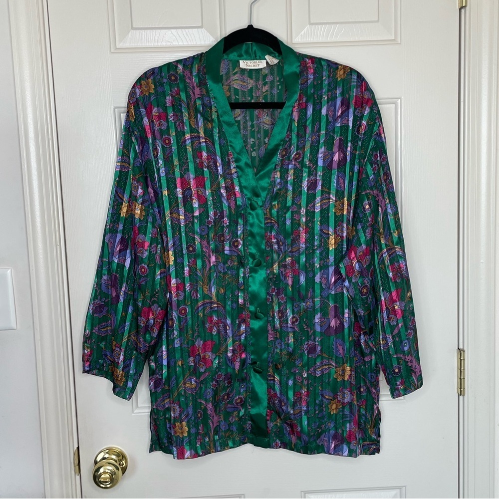 Vintage Victoria’s Secret Gold Label Satin Floral Pajama Top emerald green | M